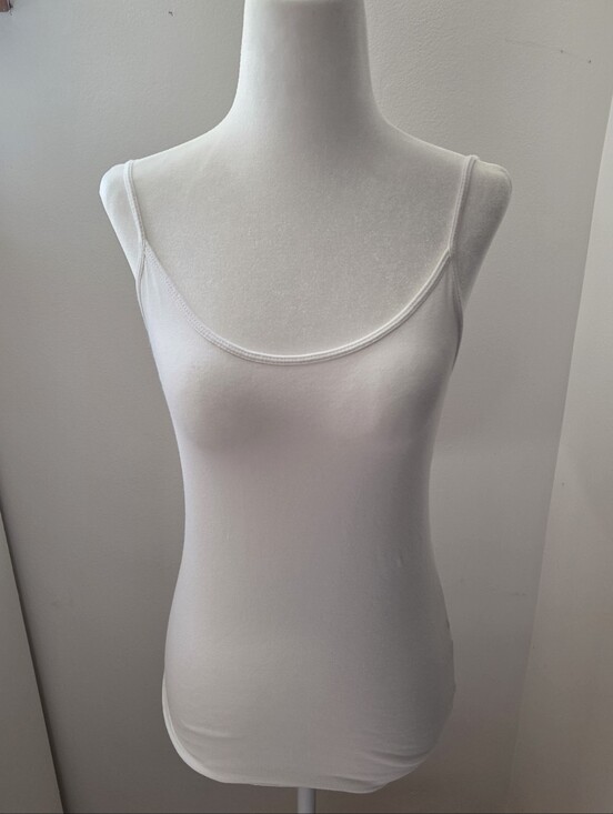 Forever 21 Tops - Forever 21 White Casual Layering Everyday Basic Minimalist Tank Top Small